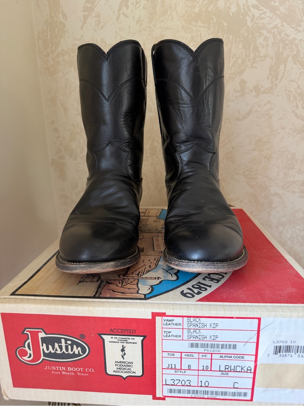 Justin Boots Black Leather Cowboy Boots